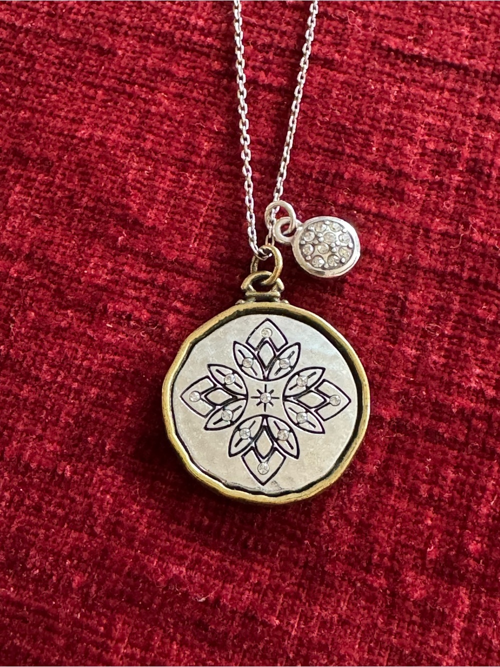 Brighton Inspirational ‘Strength’ Necklace
Reversible Pendant 16-18"
Two-Tone